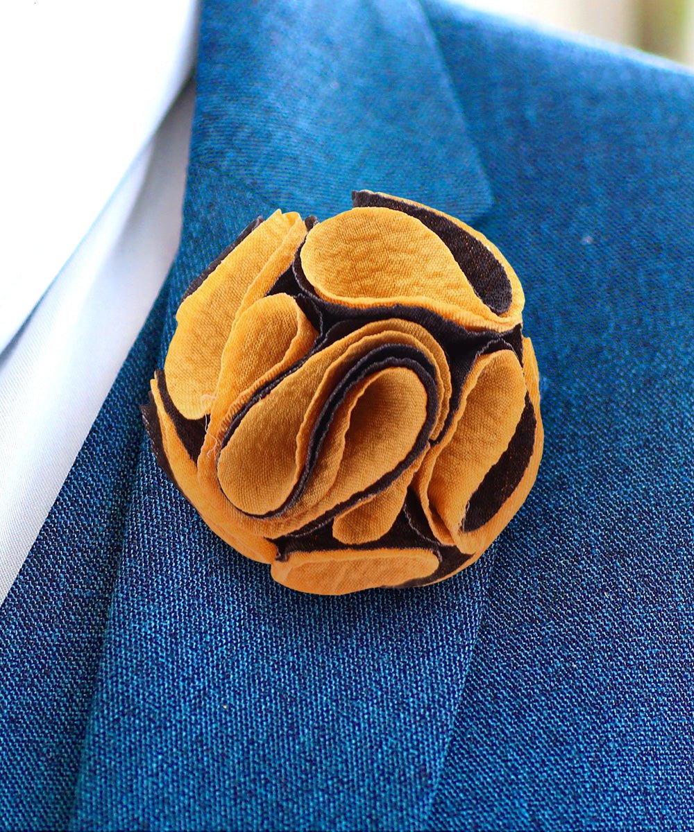 Vittorio Vico Unisex Two-Tone Seersucker Flower Lapel Pin - Gold and Black - Flower Lapel Pin - Vittorio Vico
